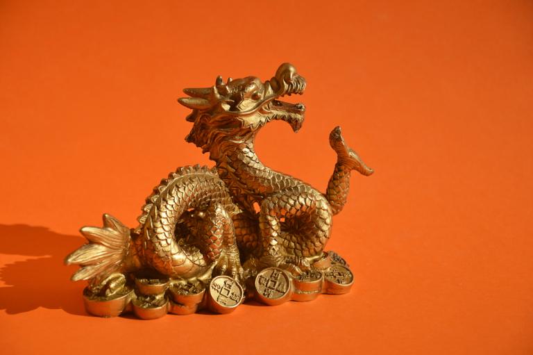 1988年属龙33岁怎么样（88年属龙33岁运势概览）